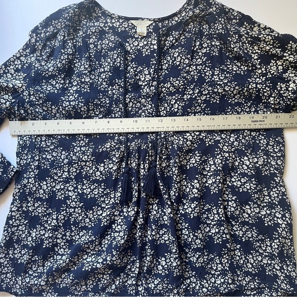 Caslon Blouse V Neck Floral Peasant Top Boho Tassle Long Sleeve Shirt  Blue Sz M - Picture 5 of 12